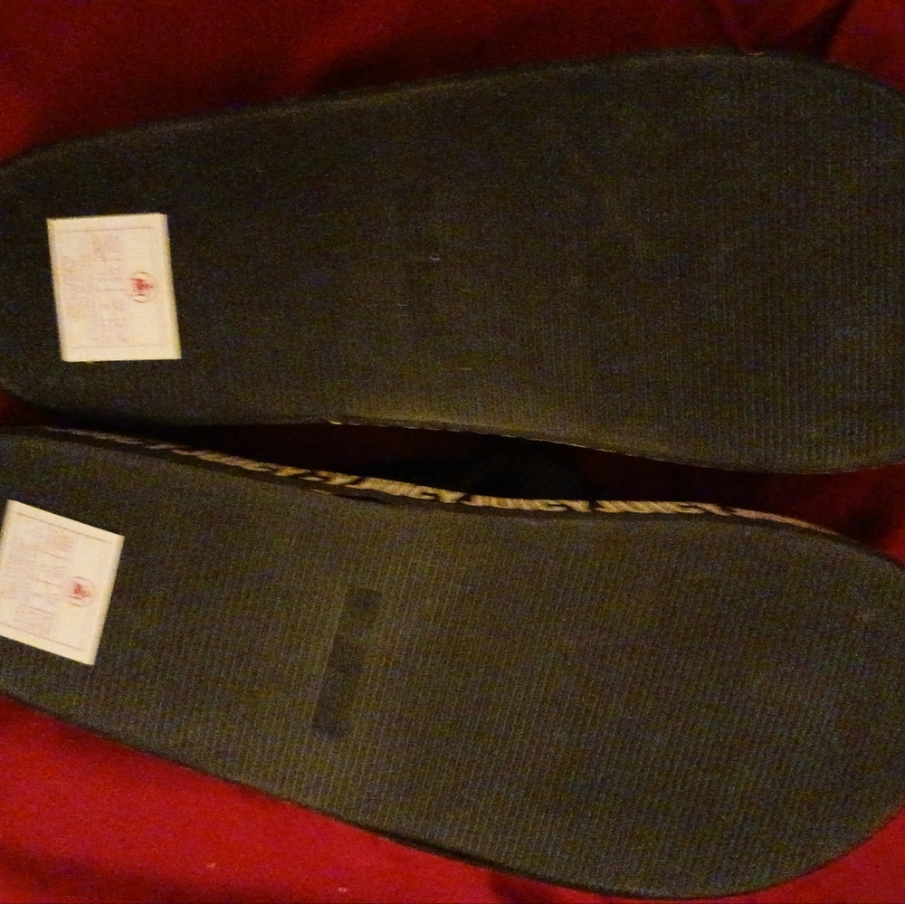 Juicy flip flops